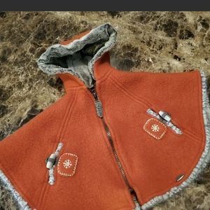 Giesswein baby Orange 100% Schurwolle Wool Hooded Shawl Poncho